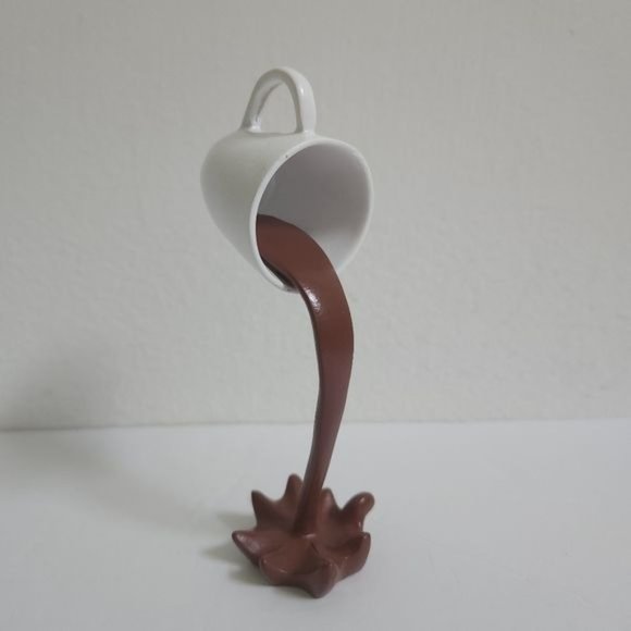 1pc Floating Coffee Cup Mug Sculpture Kitchen DecorPouring Spilli… - Picture 2 of 5